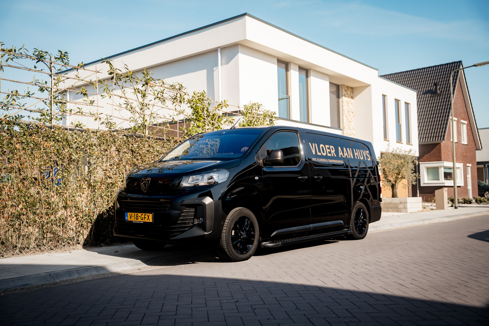 Vloer aan Huys bus